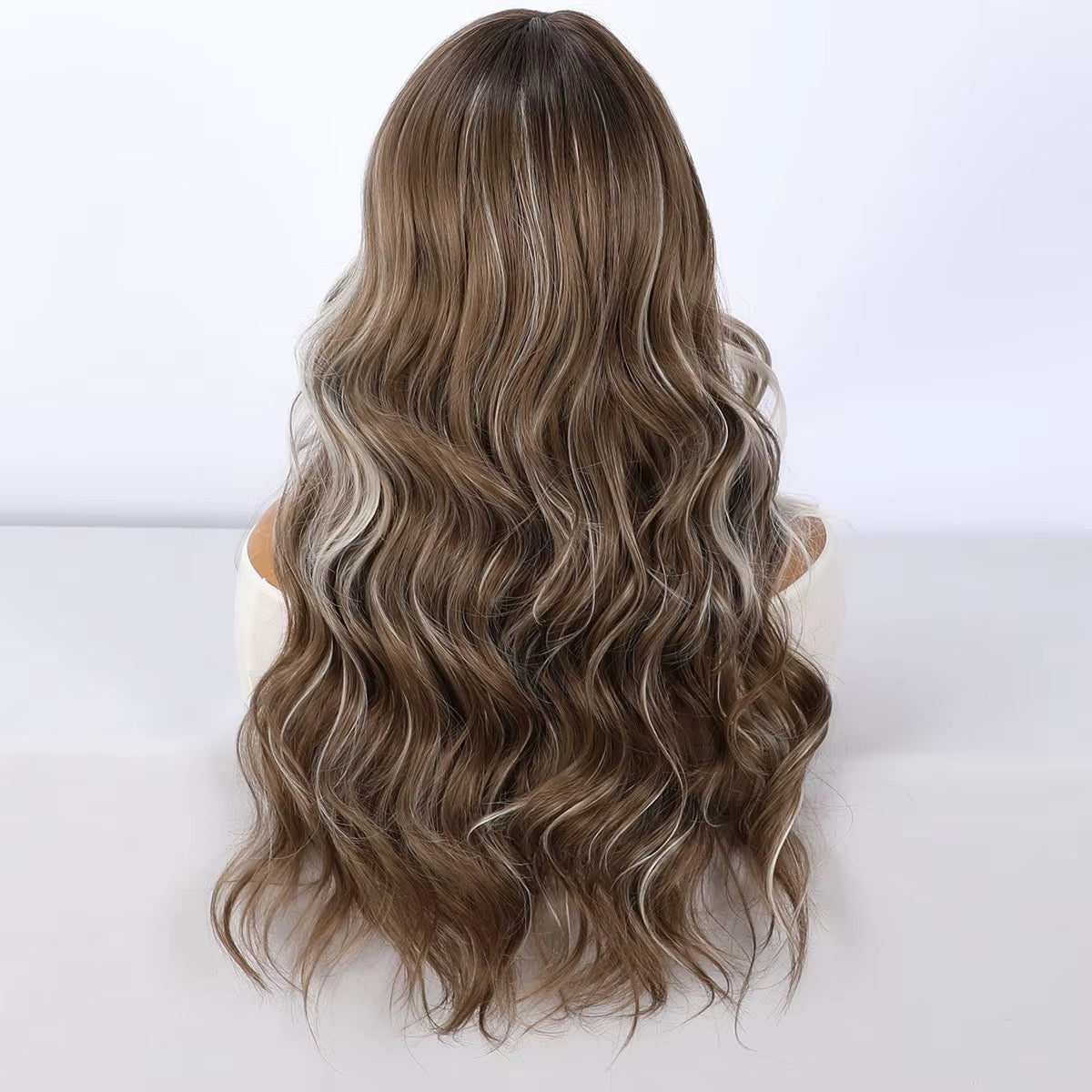 Sloane | 26” Highlighted Brown Wavy Synthetic Wig with Bangs
